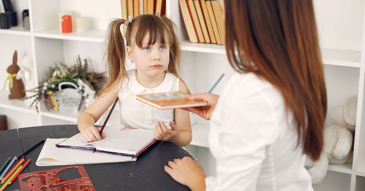 Effective Strategies for Collecting Tutor Reviews from Friends