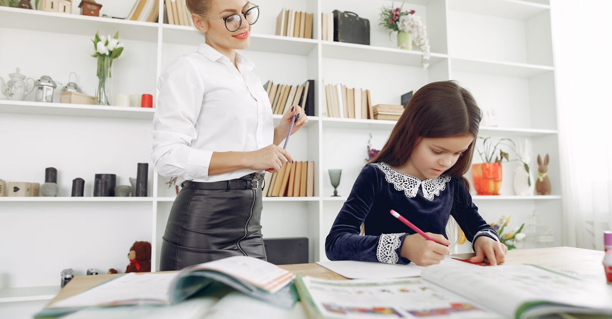 The Role of Community Noticeboards in Connecting with Local Tutors